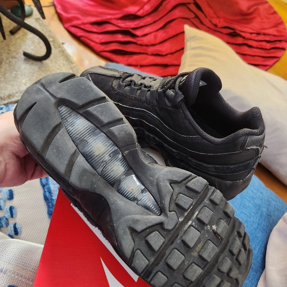 Mens Air Max 95 Essentials - Picture 11 of 11